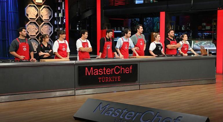 Masterchefte şok Yarışmacı Mehmet Şefin üstüne yürüdü